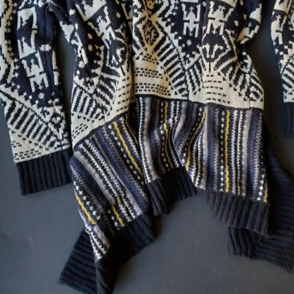 Freeway Flyaway Aztec Cardigan - Picture 9 of 9
